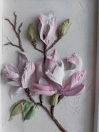 3D-Blumenmalerei Magnolien-Skulptur, Gipsblumen, Flachrelief, Wandkunst im weißen Holzrahmen, 25x17 cm