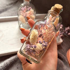 Trockenblumen Flasche mit Schleierkraut - Vase mit getrockneten Blumen - Tischdeko Hochzeit Balkon