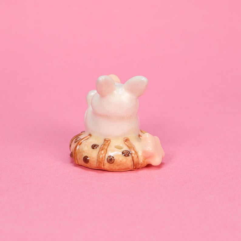 Keramik Hase Tortenaufsatz mit Geburtstagskerzenhalter, rosa Keks-Kaninchen Skulptur, Tier-Party-Dekoration
