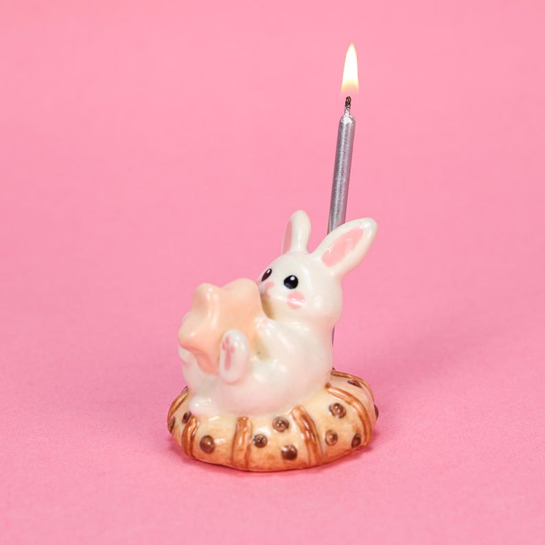 Keramik Hase Tortenaufsatz mit Geburtstagskerzenhalter, rosa Keks-Kaninchen Skulptur, Tier-Party-Dekoration