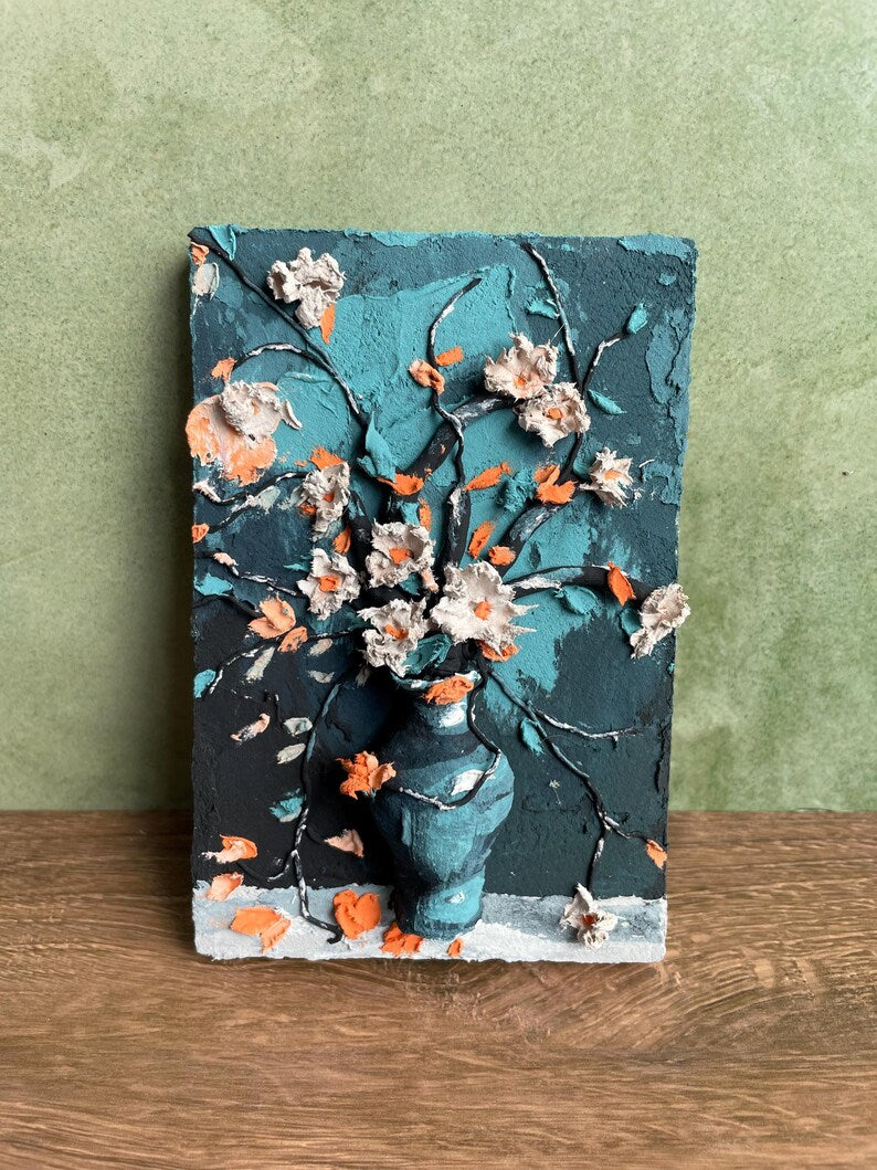 Skulpturale Mixed-Media-Blumen Wandkunst, 8x12 cm, Handmodelliertes 3D-Relief, Vintage-Blumenstrauß