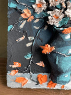 Skulpturale Mixed-Media-Blumen Wandkunst, 8x12 cm, Handmodelliertes 3D-Relief, Vintage-Blumenstrauß