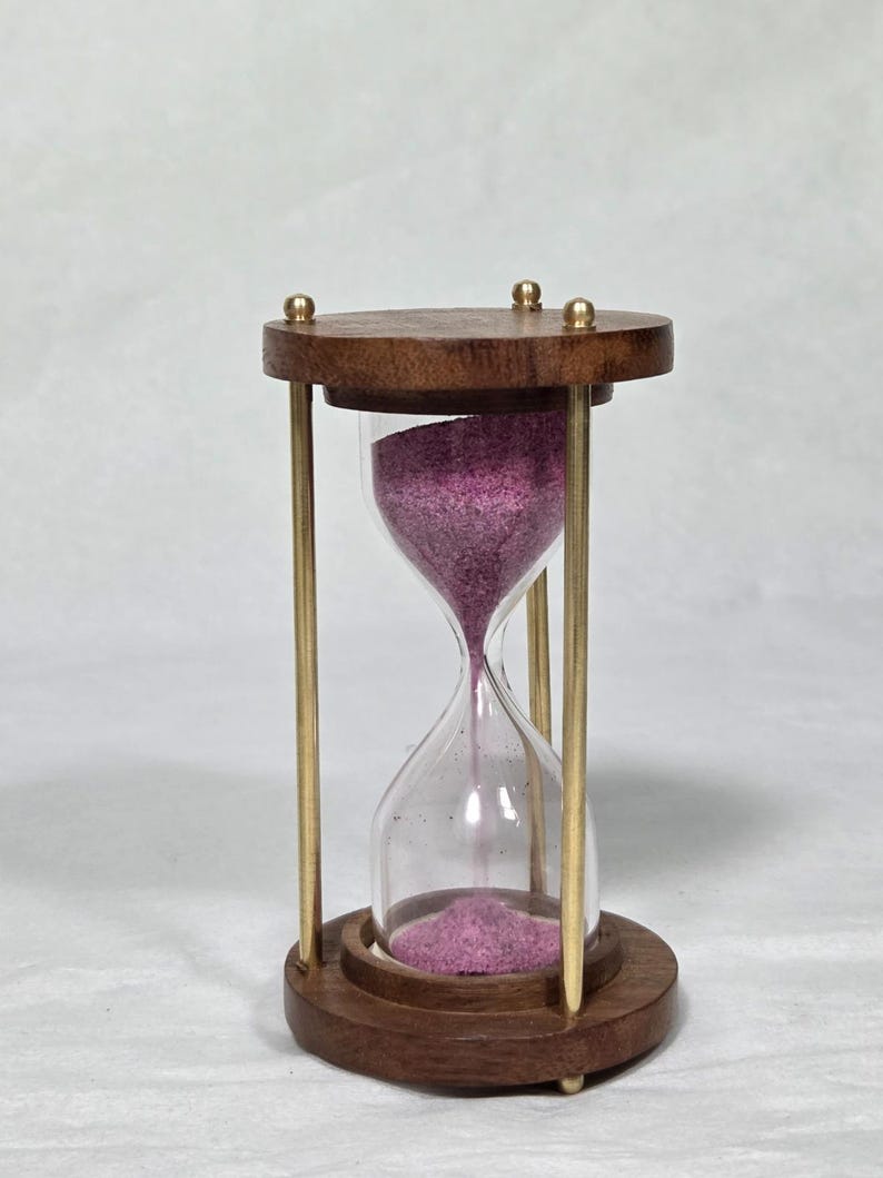 Vintage Messing Holz Sanduhr, lila Sand, Schreibtisch Dekoration