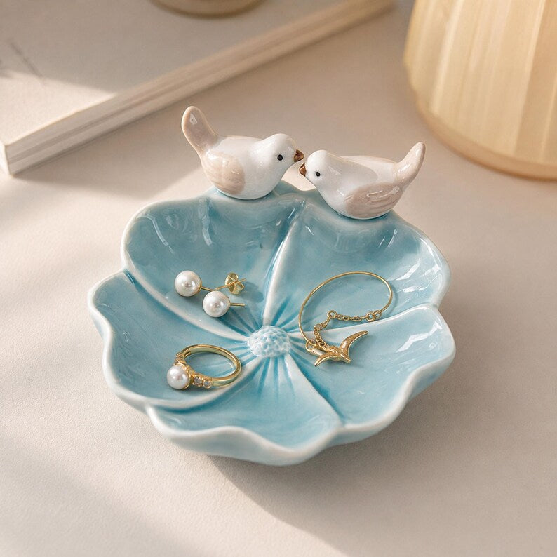 Keramik Ringablage mit Liebesvogelmotiv, Schmucktablett Blumenform, Eheringhalter für Paare, Weiß Rosa Blau Grün, 4,9 Zoll