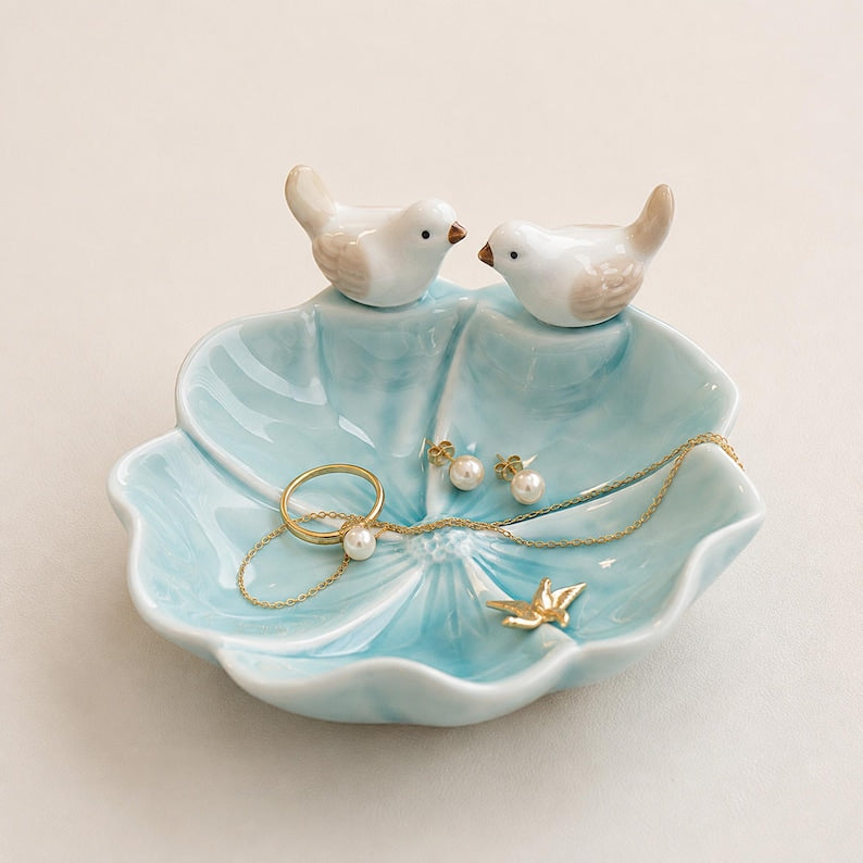 Keramik Ringablage mit Liebesvogelmotiv, Schmucktablett Blumenform, Eheringhalter für Paare, Weiß Rosa Blau Grün, 4,9 Zoll