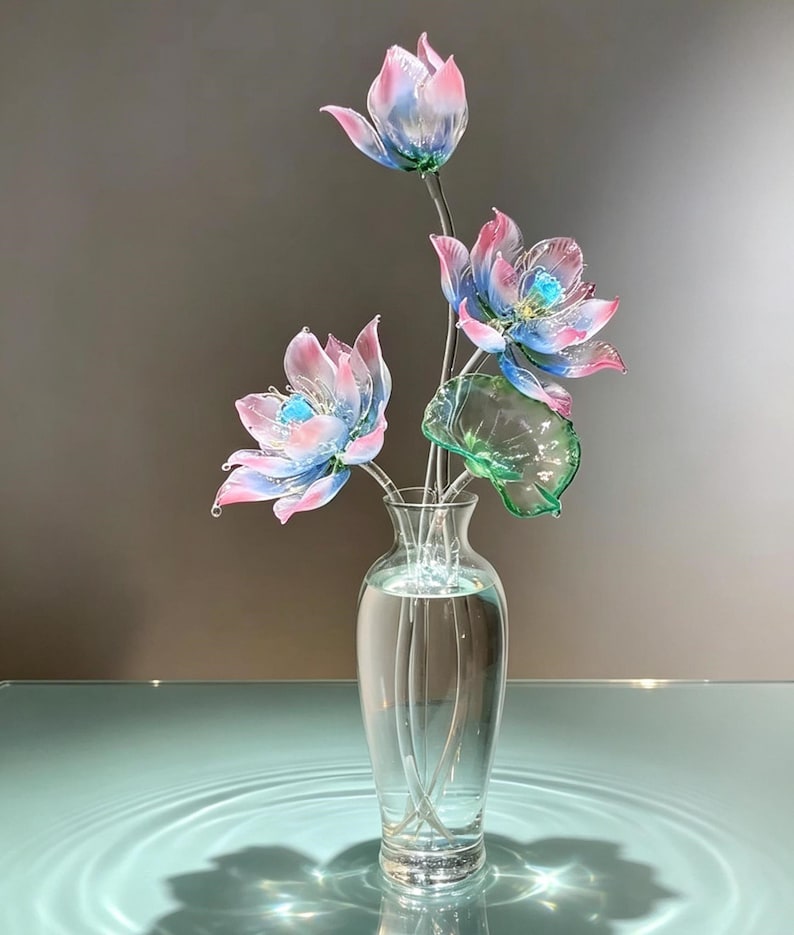 Handgeblasene Lotusblumen-Skulptur aus Glas, rosa-blauer Farbverlauf, Teichdekoration, Tischkunst