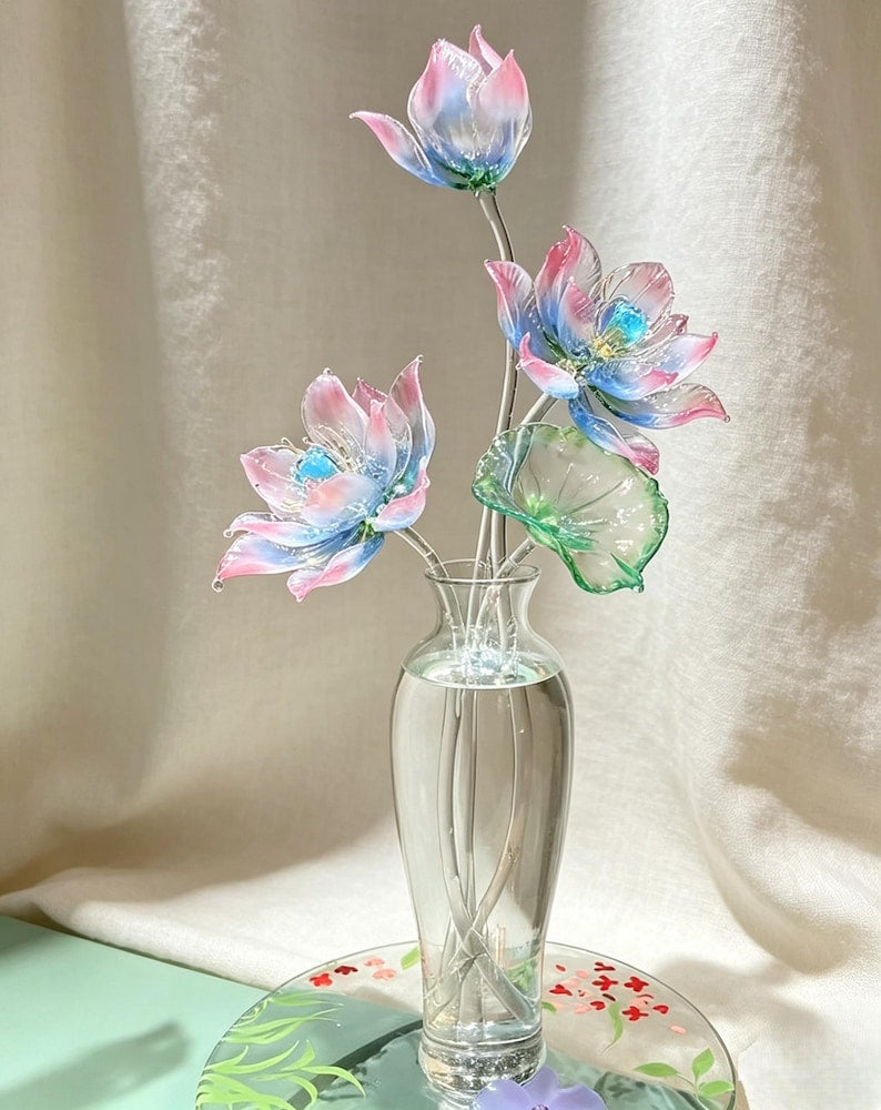 Handgeblasene Lotusblumen-Skulptur aus Glas, rosa-blauer Farbverlauf, Teichdekoration, Tischkunst