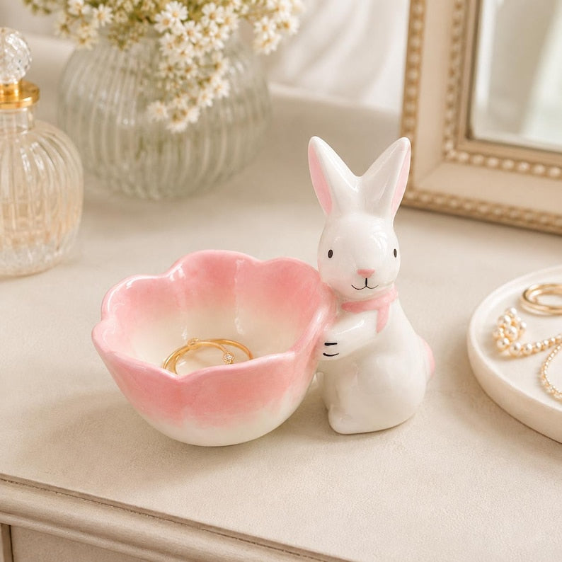 Keramik-Schmuckschale in Hasenform mit rosa Blume, Ringhalter